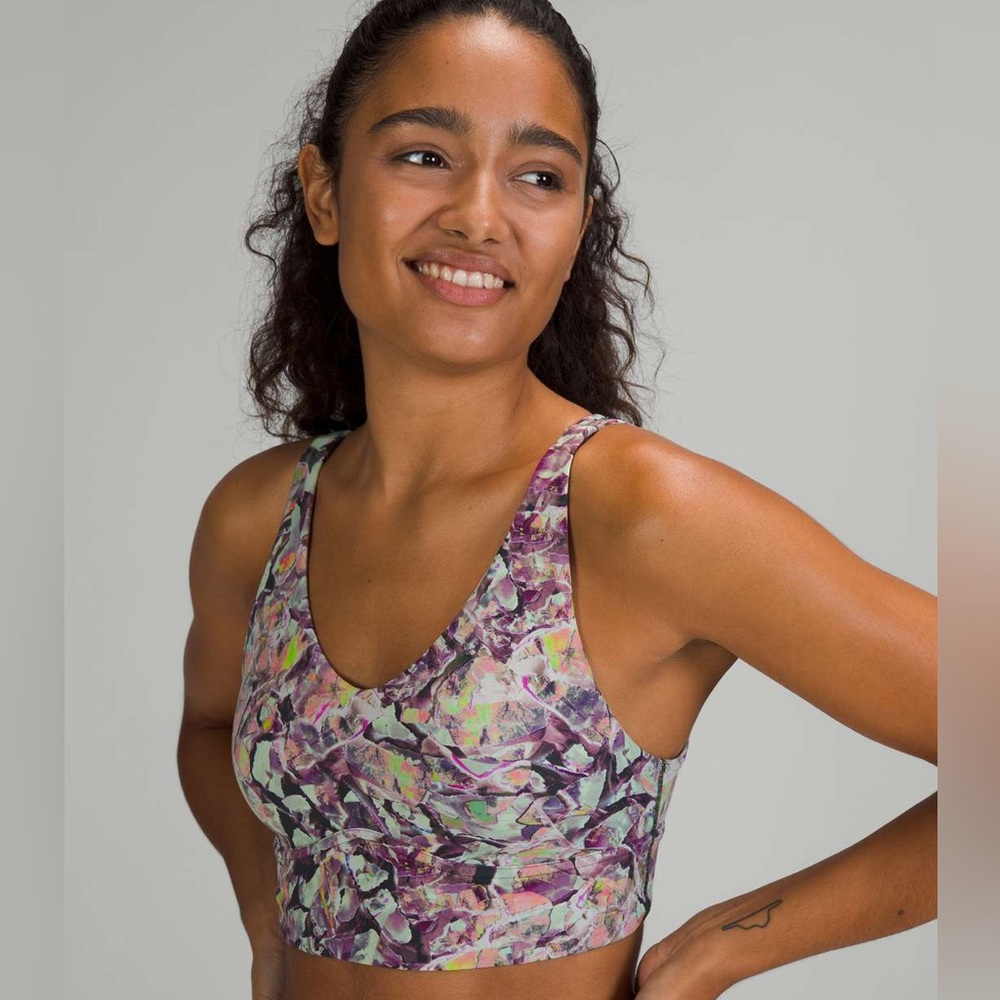 In alignent lululemon sports bra
